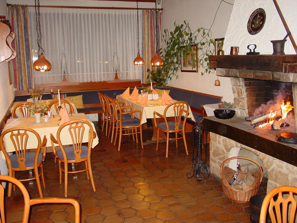 Gasthof Rockensuess Schwalmstadt Esterno foto